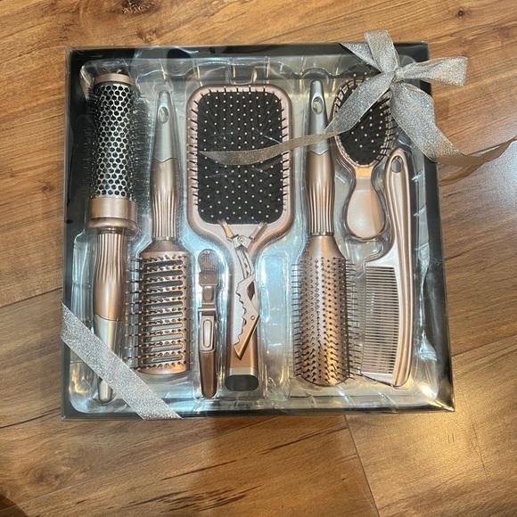 Hairbrush set, styling tools - Picture 8 of 9